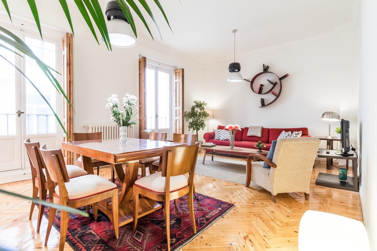 Duplex Plaza Mayor City Center Madrid Bagian luar foto
