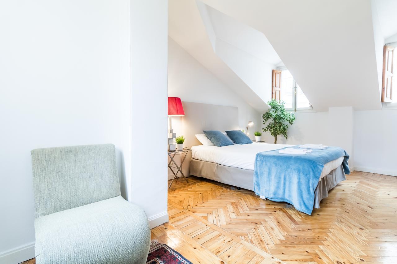 Duplex Plaza Mayor City Center Madrid Bagian luar foto