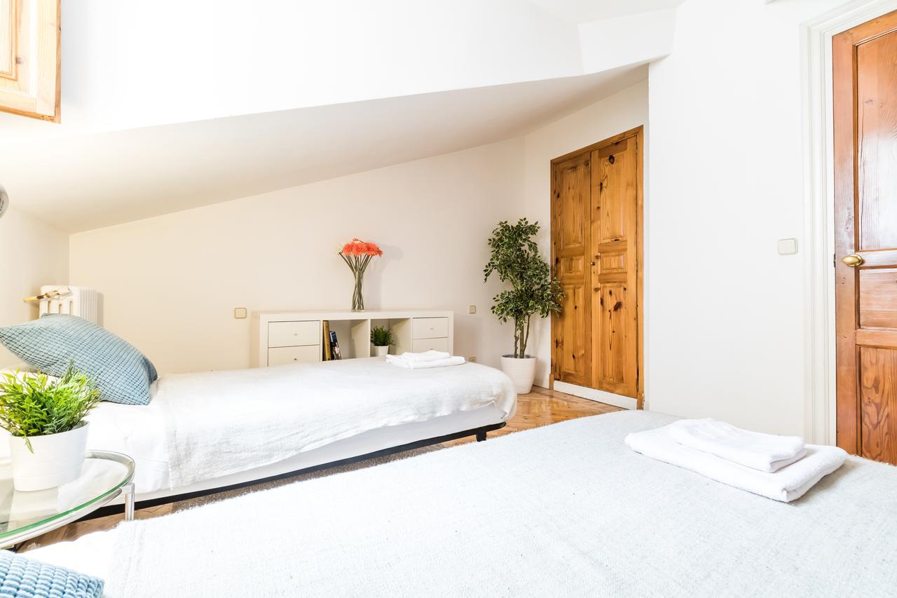 Duplex Plaza Mayor City Center Madrid Bagian luar foto