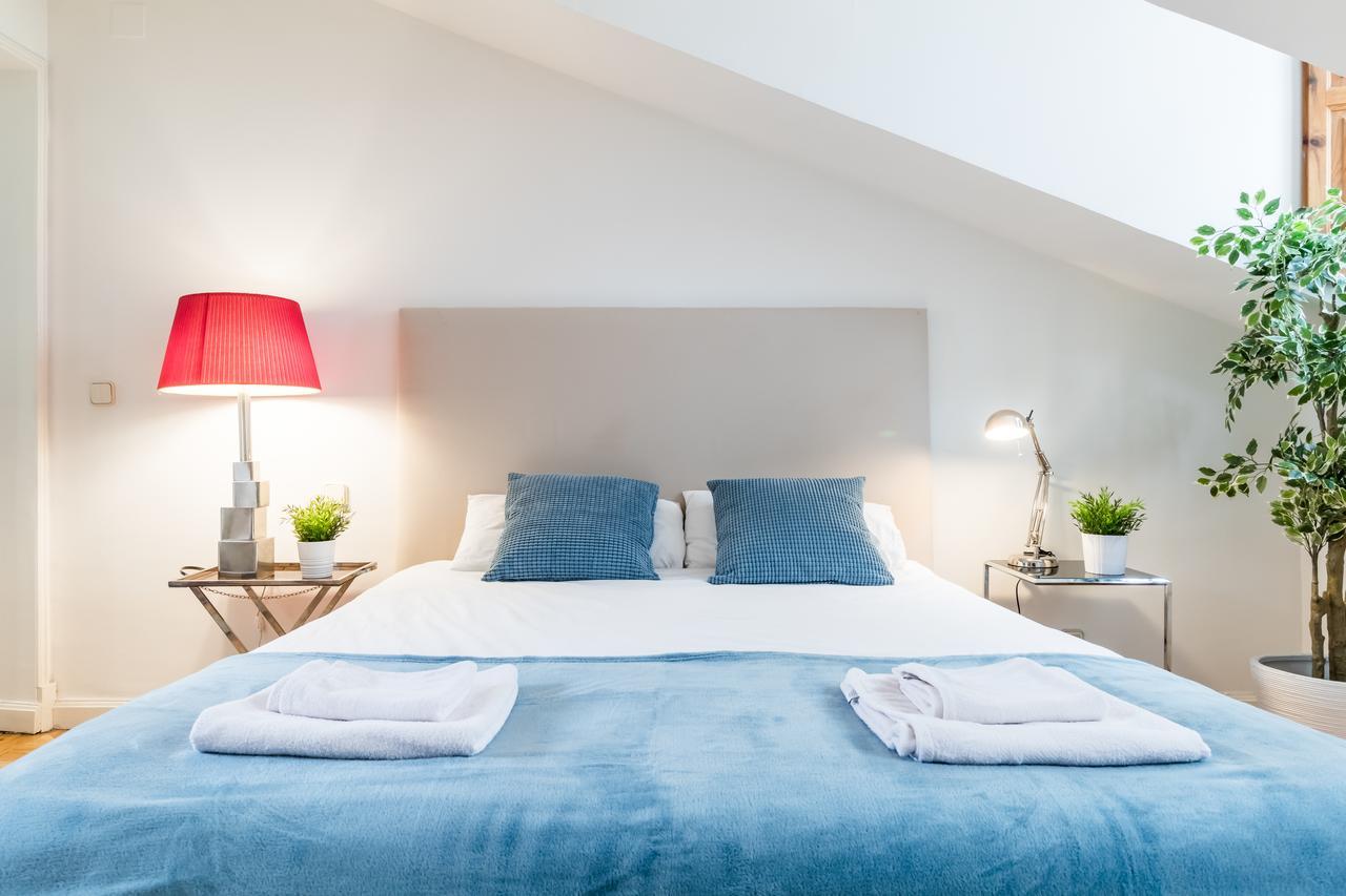 Duplex Plaza Mayor City Center Madrid Bagian luar foto